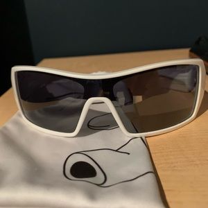 Oakley T-Pain Oil Rigs white